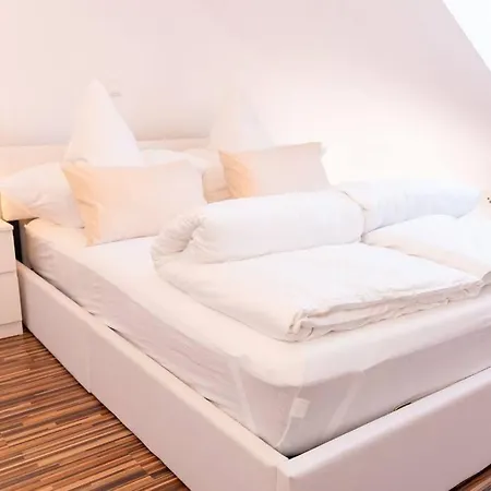 Familiendomizil Schwaebische Alb * Berghulen